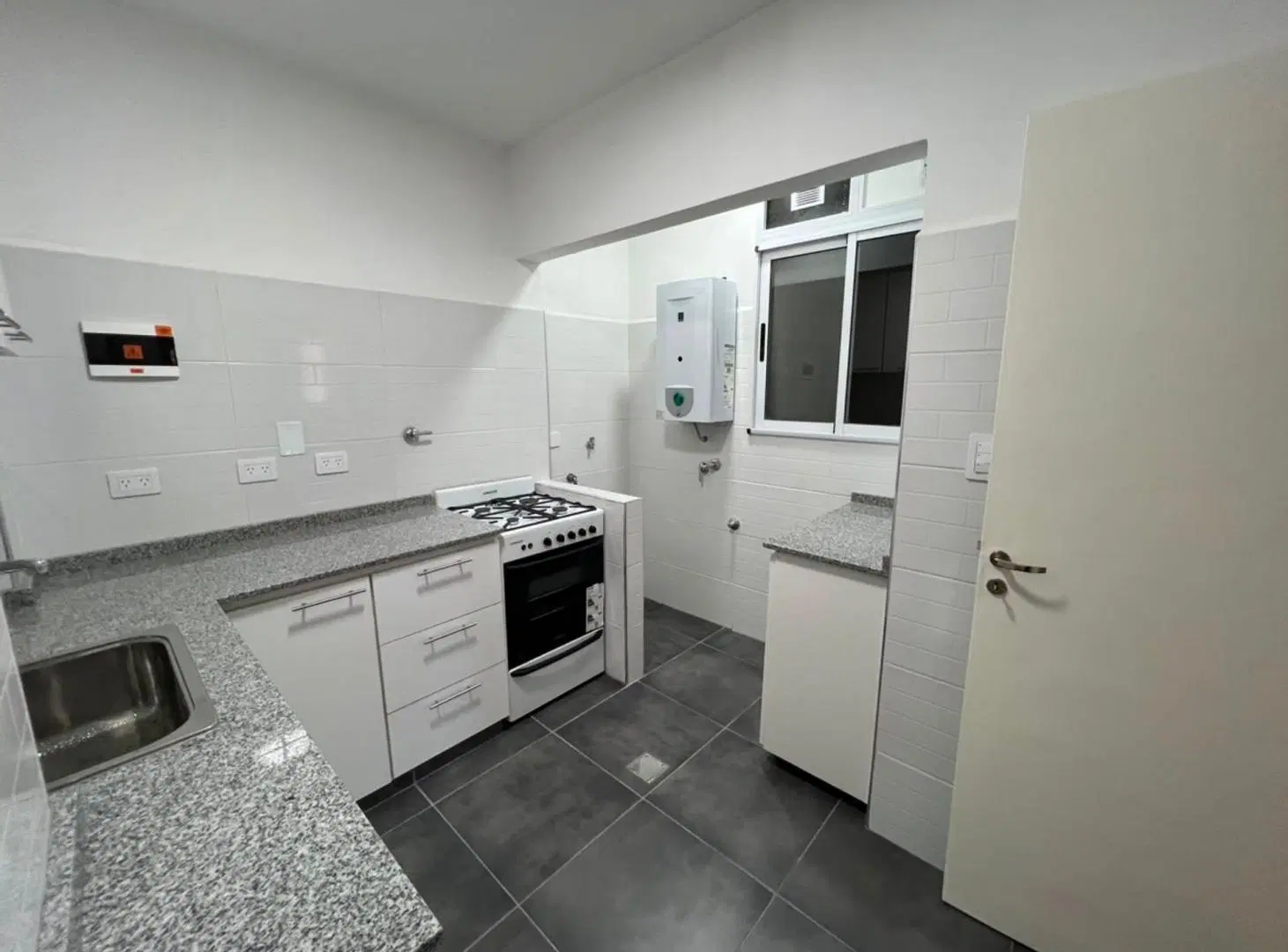 VENTA 3 AMB A ESTRENAR EN ALMAGRO 3