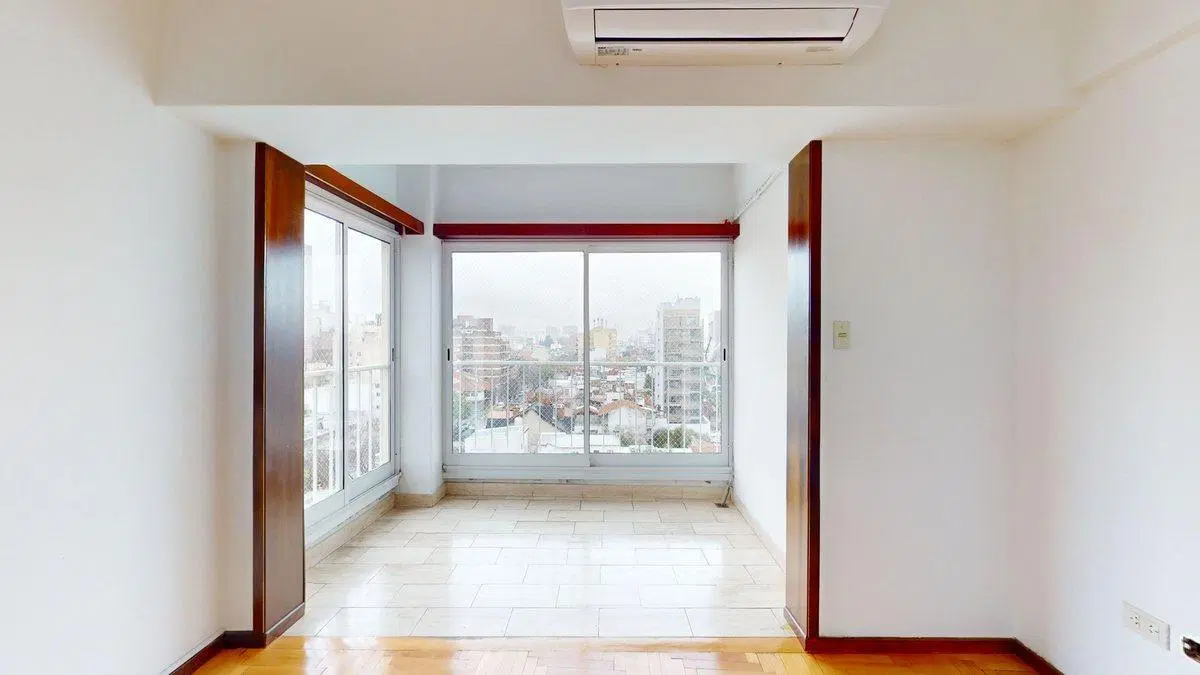 VENTA AMPLIO SEMIPISO BELGRANO 5 AMBIENTES COCHERA 3