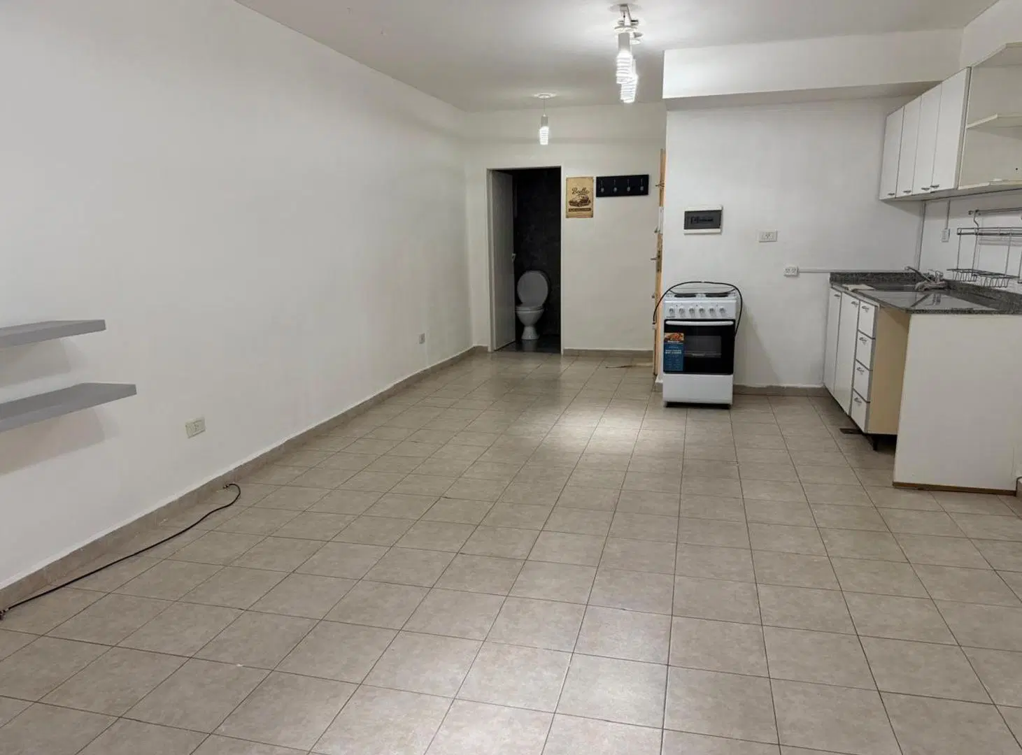 ALQUILER MONOAMBIENTE CON PATIO ALMAGRO 4