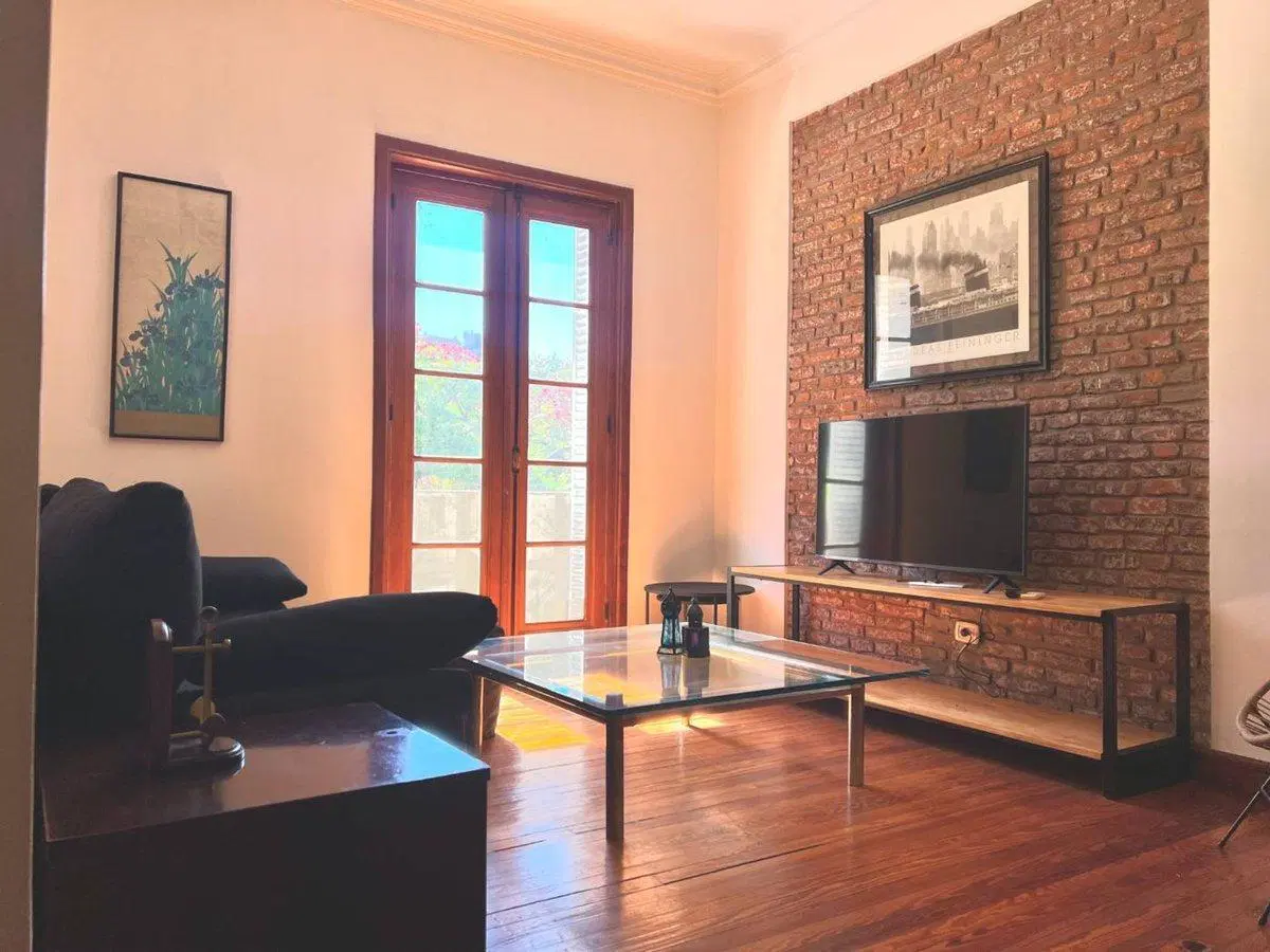 Departamento 3 ambientes frente a plaza San Martin 3