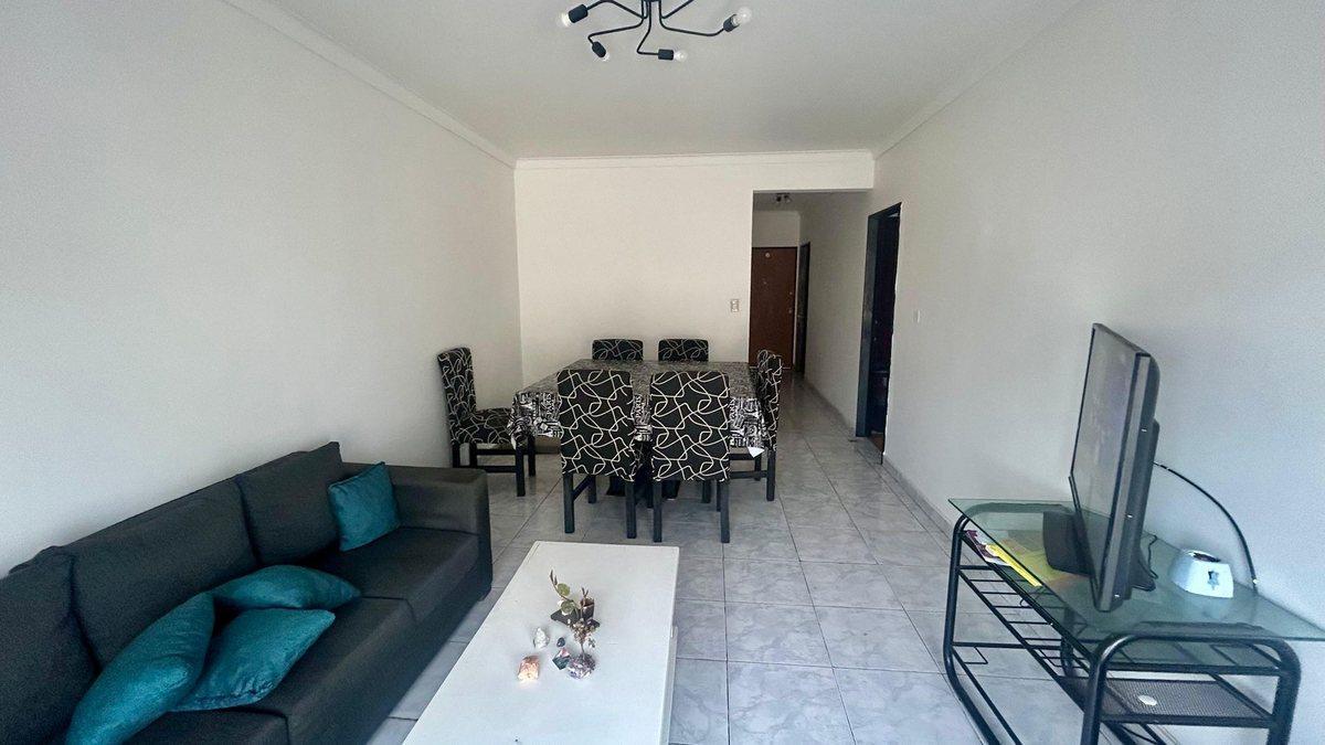Foto de VENTA DEPARTAMENTO 4 AMBIENTES C/BALCON -BALVANERA, imagen 2
