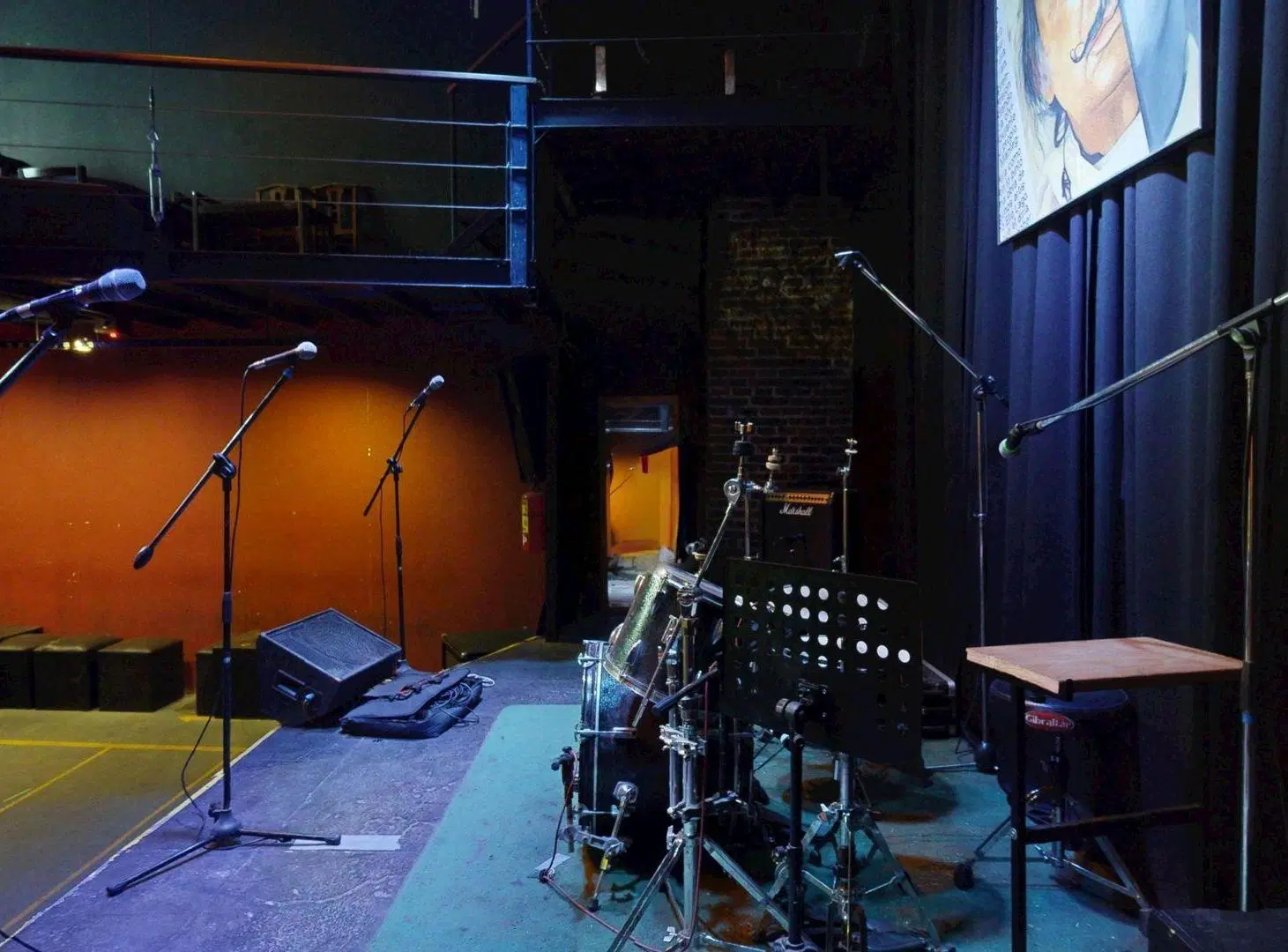 ALQUILER LOCAL CENTRO CULTURAL LEZICA ALMAGRO 8