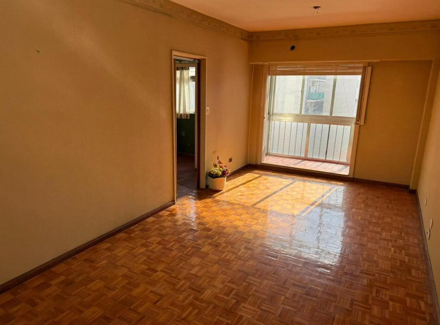 VENTA DEPARTAMENTO ALMAGRO 3 AMBIENTES COCHERA 4
