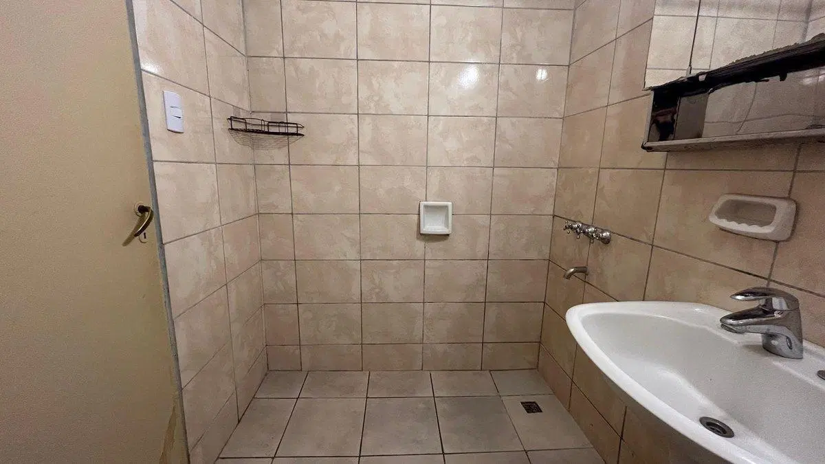 DEPARTAMENTO EN VENTA - ABASTO - 2 1/2 AMB + PATIO 4