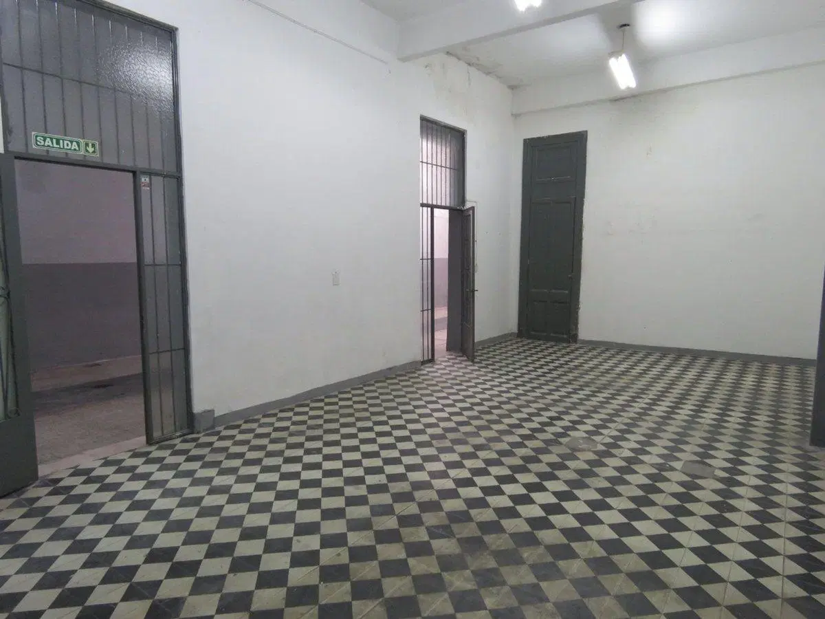 ALQUILER COMERCIAL GALPON - DEPOSITO EN BOEDO 4