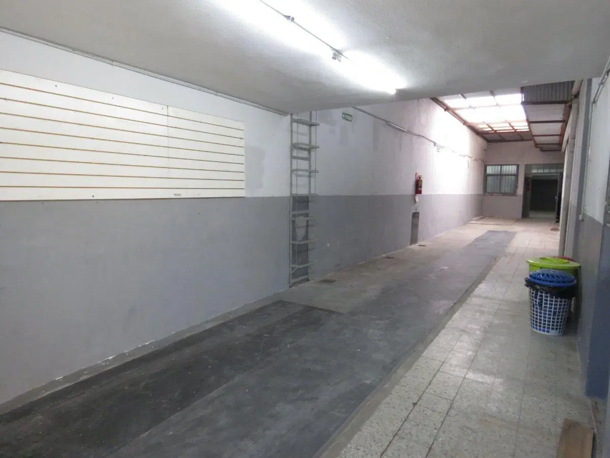 ALQUILER COMERCIAL GALPON - DEPOSITO EN BOEDO 8