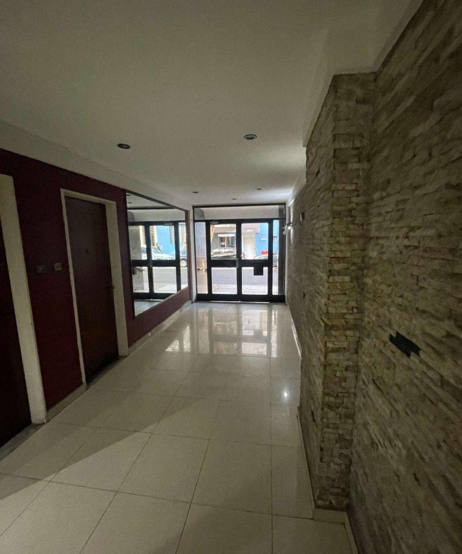 Foto de VENTA DEPTO. 2 AMB- 30M2 - ALMAGRO, imagen 1
