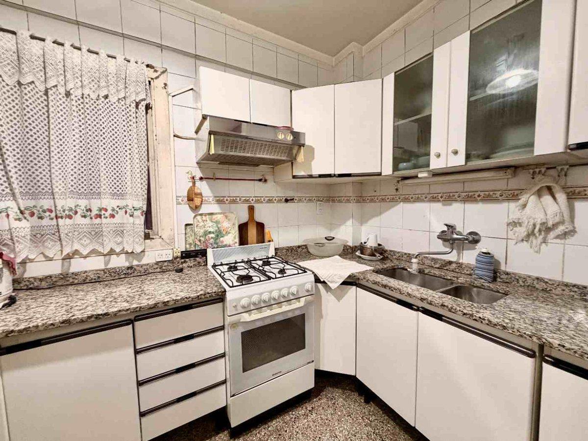 Foto de VENTA 3 AMBIENTES + DEPENDENCIA AL FRENTE ALMAGRO, imagen 3