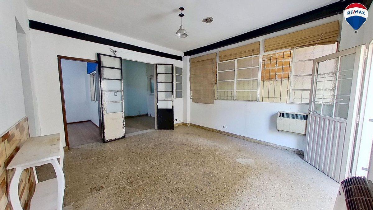Foto de VENTA VILLA DEL PARQUE PH SIN EXPENSAS A RECICLAR, imagen 3