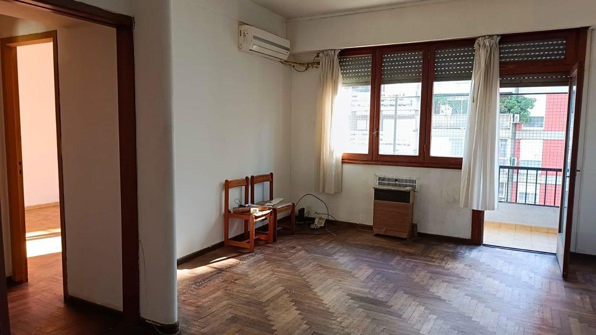 Foto de VENTA 3 AMB AV CORRIENTES 4600 ALMAGRO-V.CRESPO, imagen 2