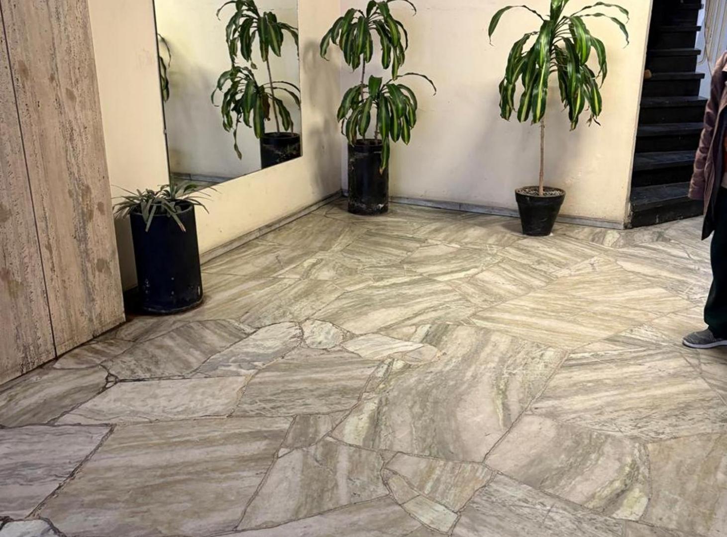 Foto de Venta de Monoambiente dividido en Balvanera, imagen 1