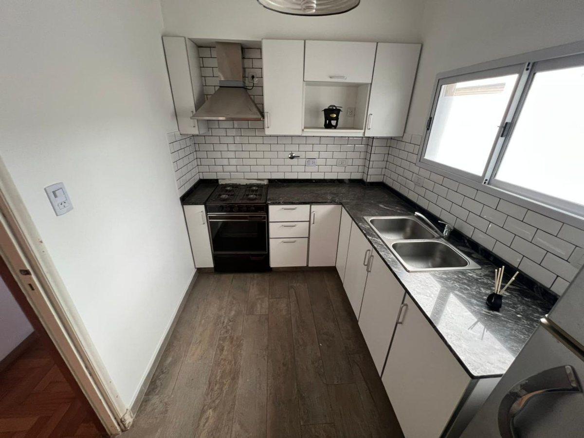 Foto de DEPTO SEMIPISO 3 1/2 AV. H. YRIGOYEN 3500, imagen 3