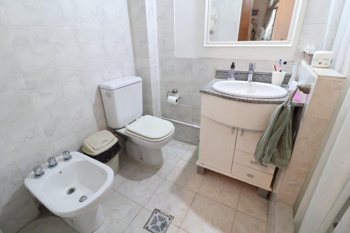 Foto de PH EN VENTA 4 AMBIENTES CON PATIO Y TERRAZA PROPIA, imagen 2