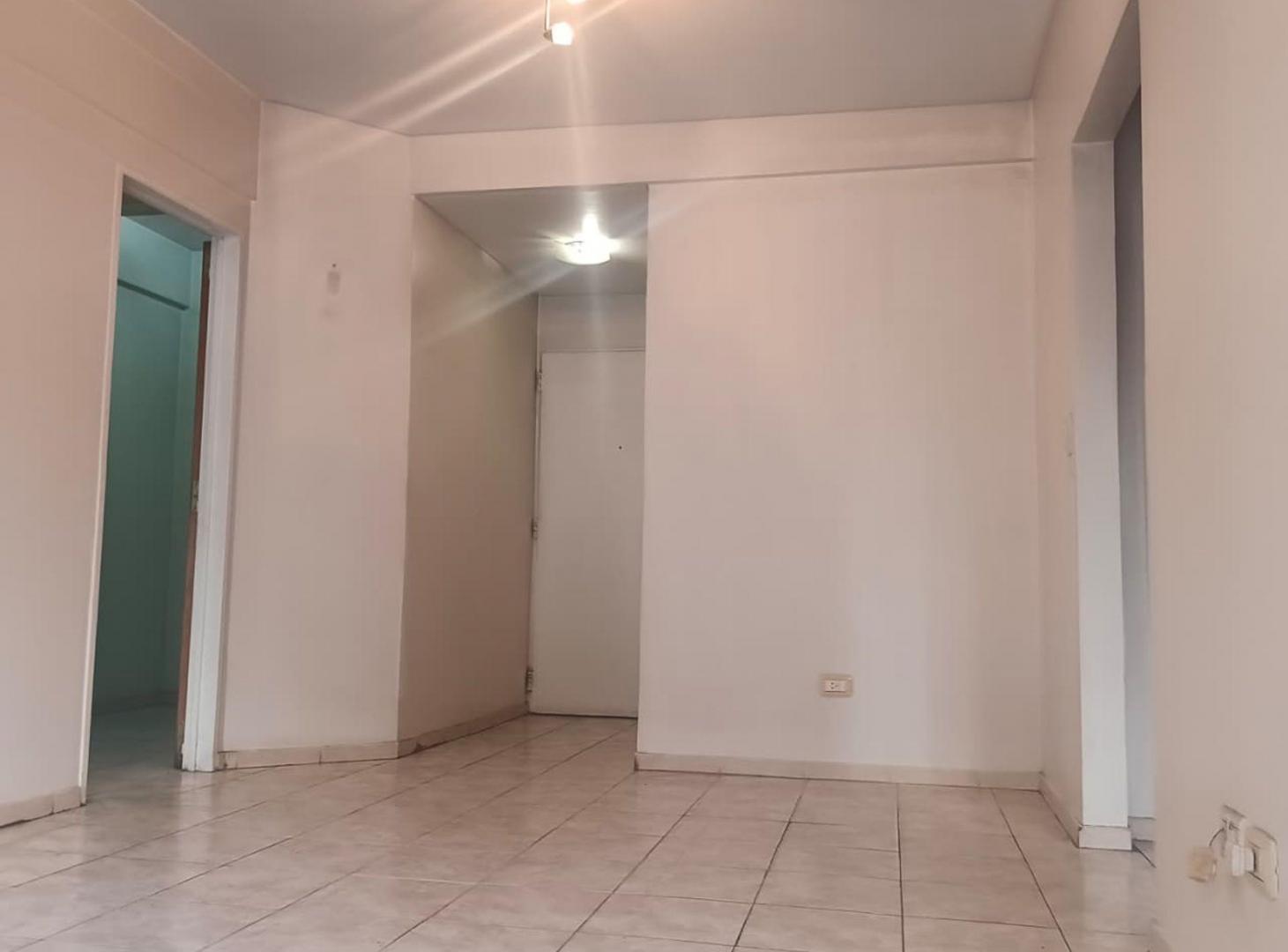 Foto de VENTA DEPTO 2 AMBIENTES EN ALMAGRO IMPECABLE, imagen 3