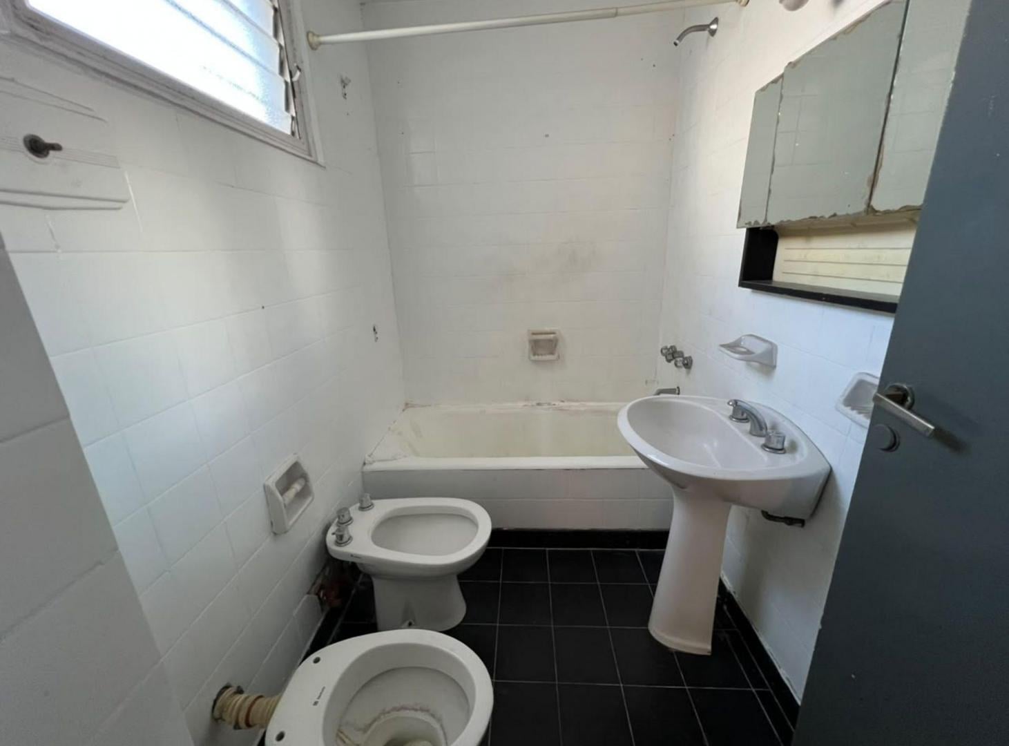 Foto de VENTA MONOAMBIENTE EN ALMAGRO CERCA HOSP. ITALIANO, imagen 4