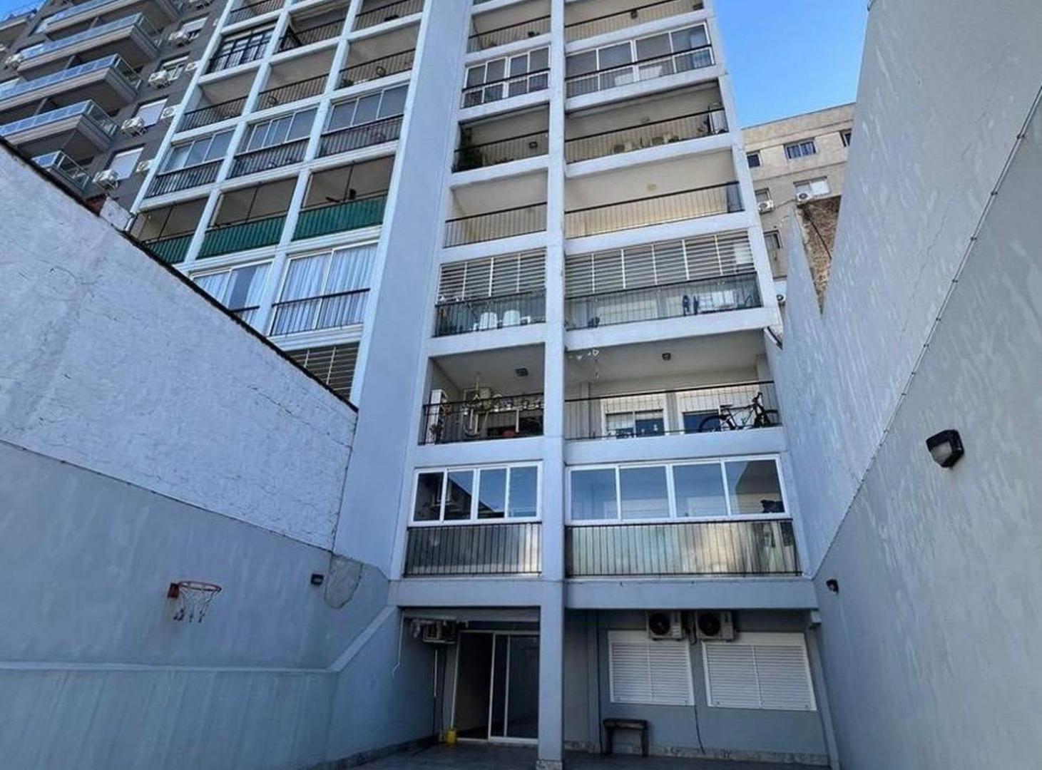 Foto de Venta 4 amb con Patio, Boedo, imagen 1