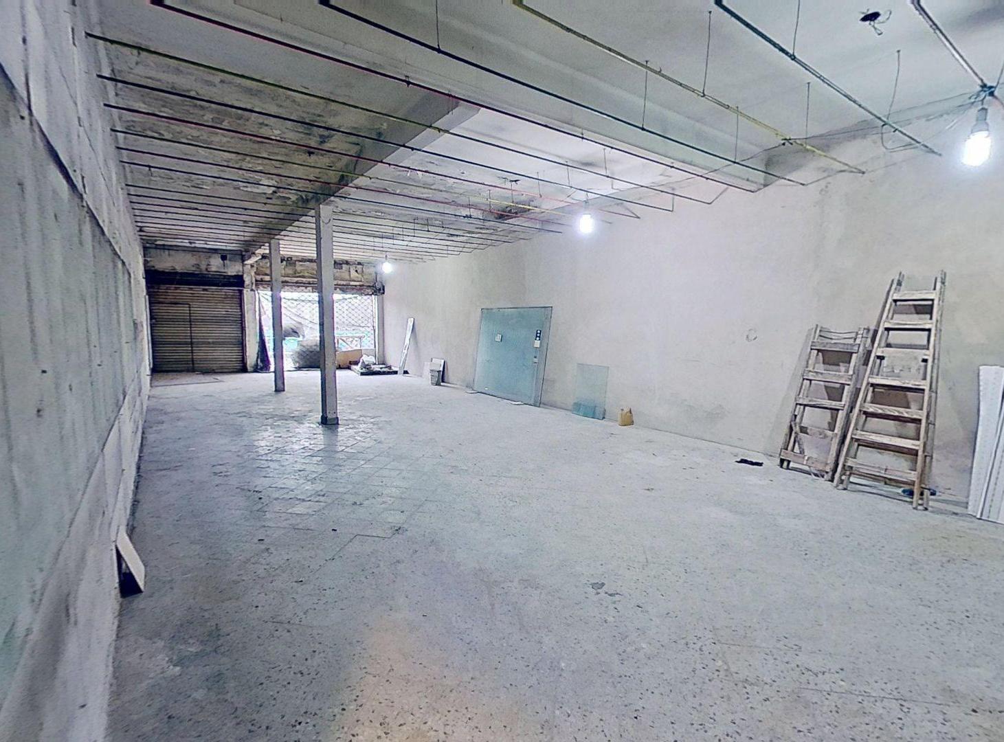 Foto de LOCAL COMERCIAL SOBRE AV. MITRE | AVELLANEDA, imagen 2
