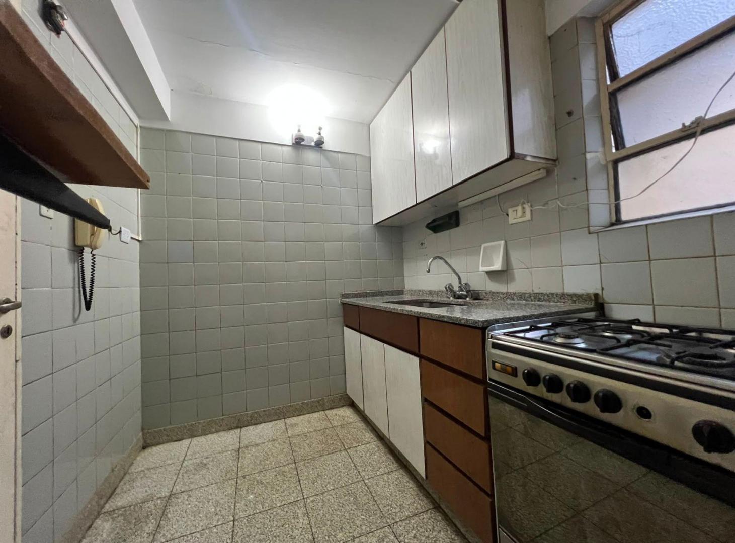 Foto de VENTA 3 AMBIENTE AV. CORRIENTES AL 4500 - ALMAGRO., imagen 4