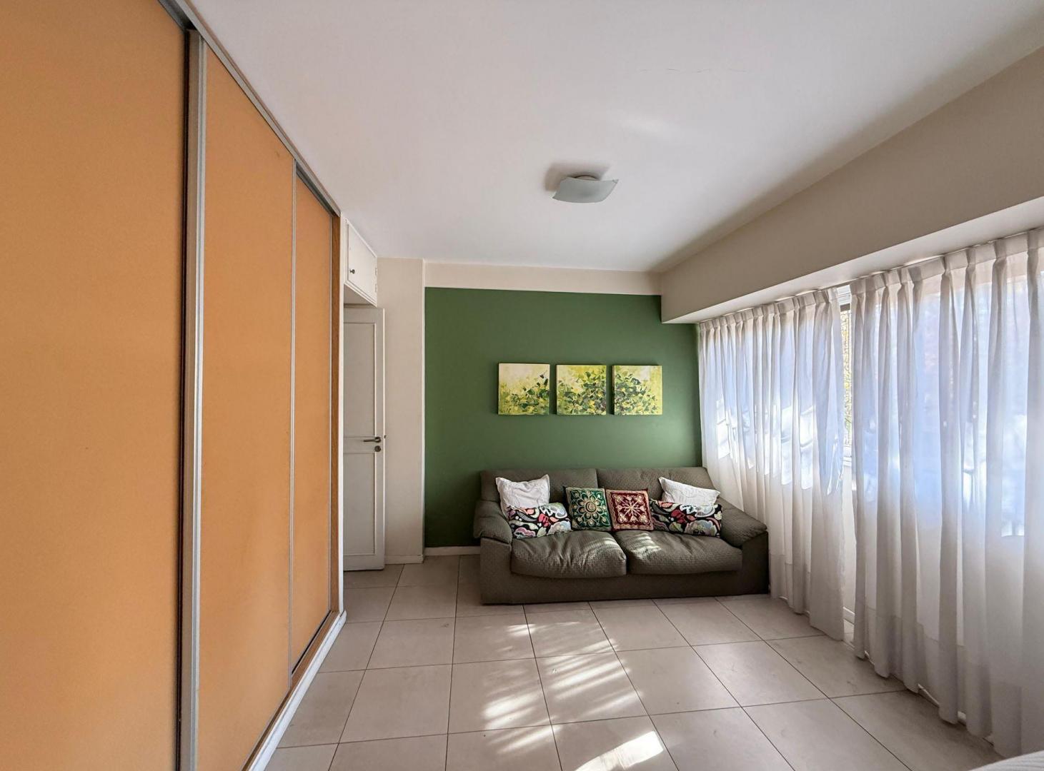 Foto de VENTA 4 AMBIENTES CON COCHERA y BALCON - ALMAGRO, imagen 5