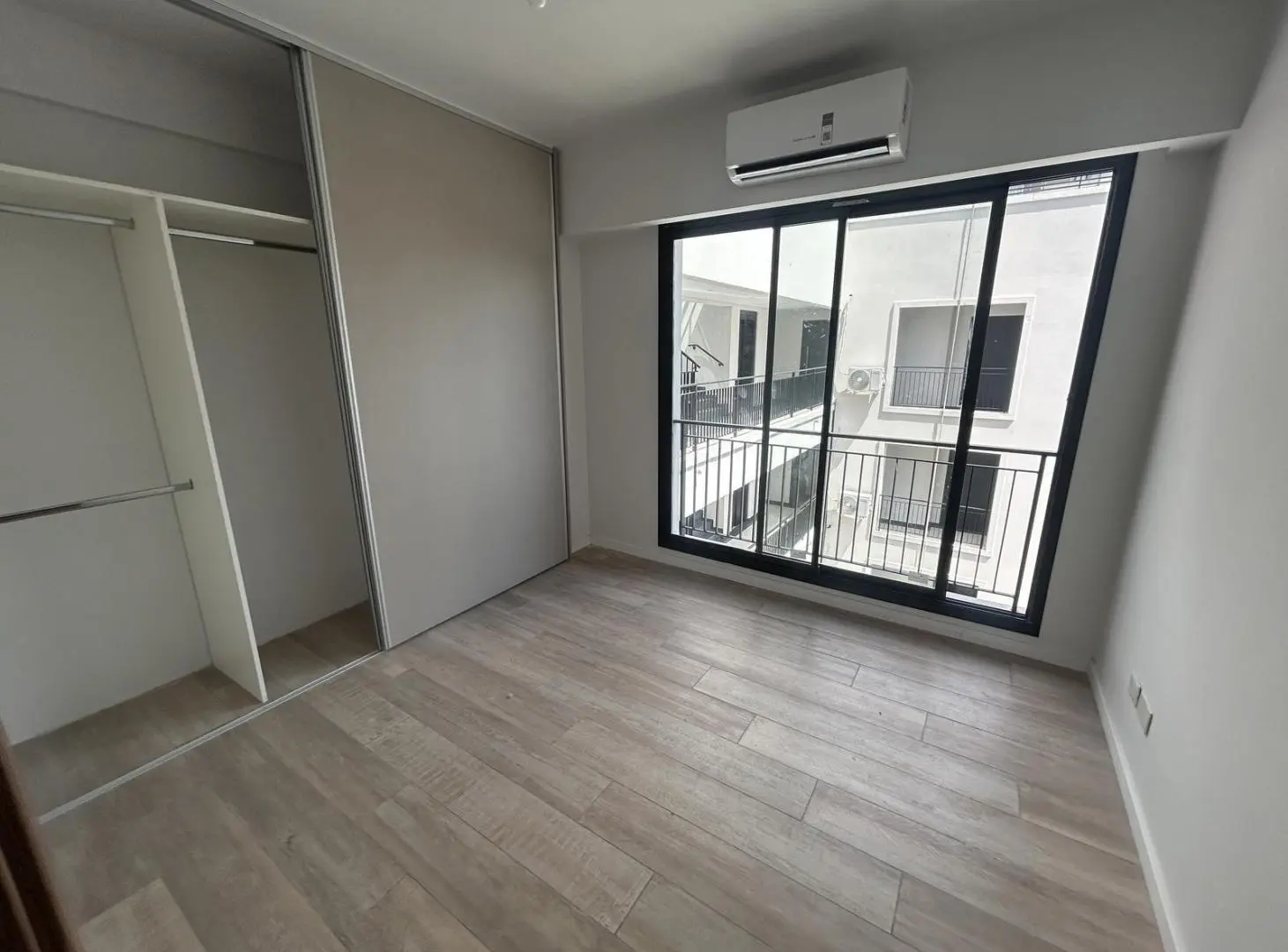 Departamento DE 3 amb en Venta en Caballito a Estrenar 4