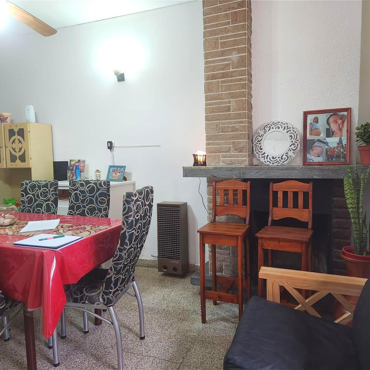 Venta Casa con Departamento en Cipolletti 3