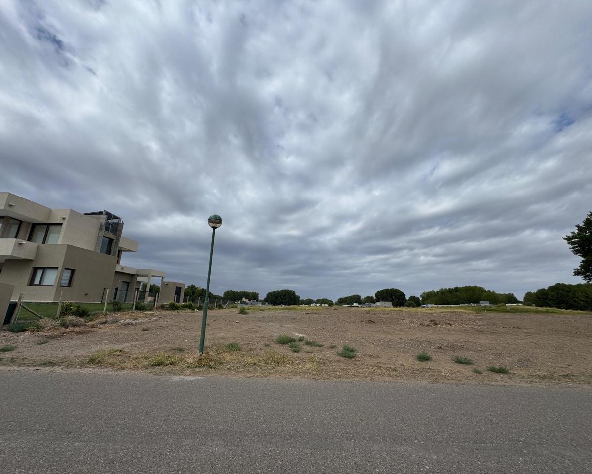 Terreno Venta Canales de Plottier, Fondo Cancha Golf 2