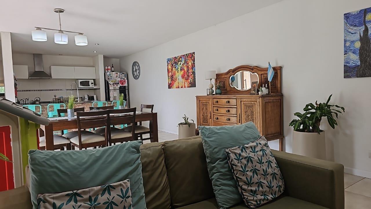 Foto de Casa 3 dormitorios Fernández Oro, imagen 4