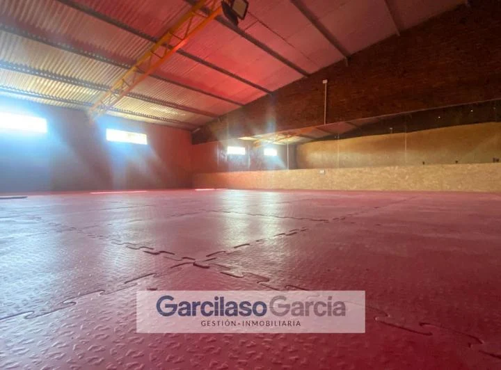 Local  en Alquiler en Ituzaingó, G.B.A. Zona Oeste, Argentina 5