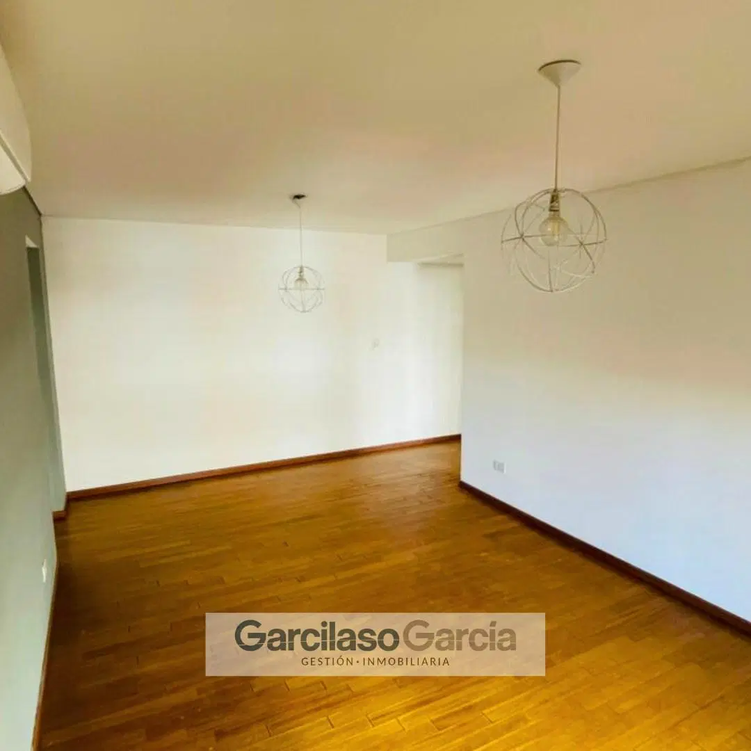 Departamento  en Alquiler en Castelar, Morón, G.B.A. Zona Oeste 2