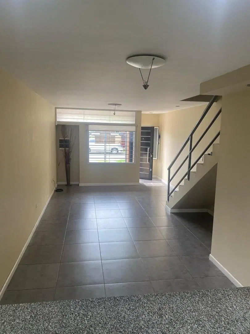 Departamento Dúplex  en Alquiler en Ituzaingó, G.B.A. Zona Oeste, Argentina 4