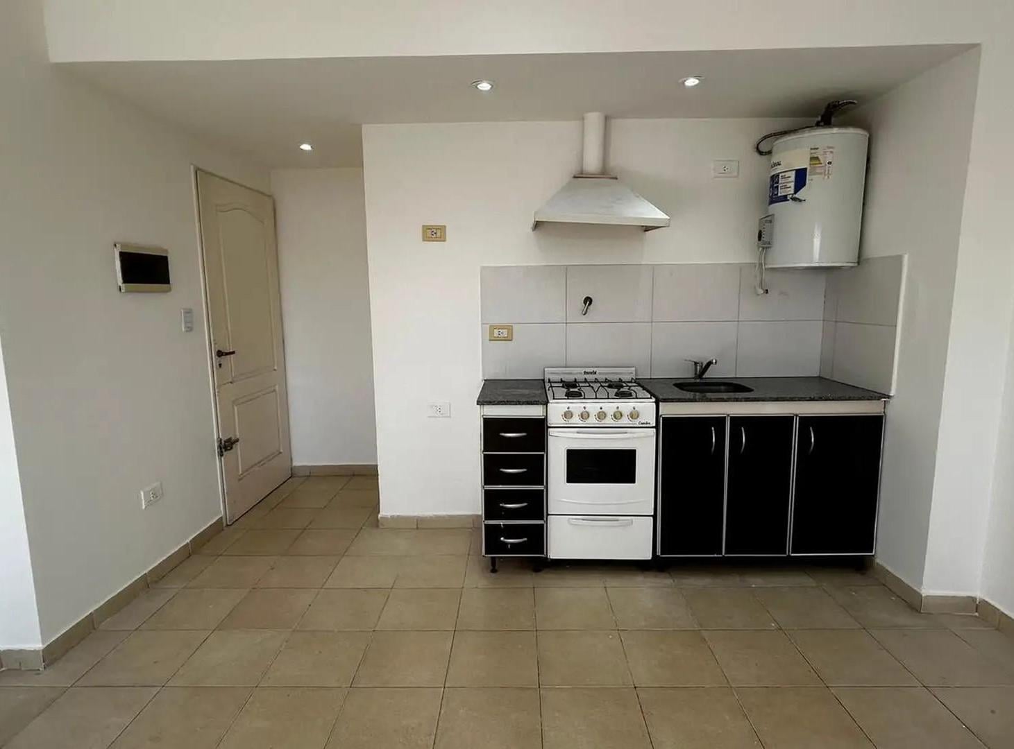 Foto de Departamento Monoambiente en Alquiler en Morón, G.B.A. Zona Oeste, imagen 3