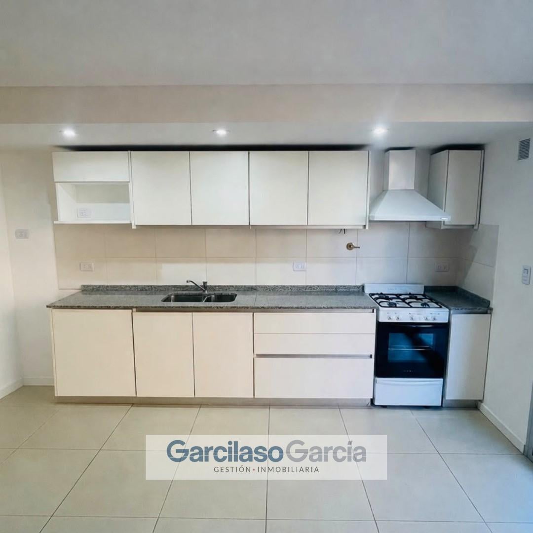 Foto de Departamento en Alquiler en Castelar, Morón, G.B.A. Zona Oeste, imagen 5