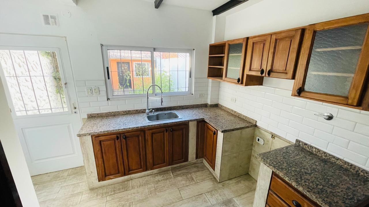 Foto de Casa Dúplex en Venta en Ituzaingó, G.B.A. Zona Oeste, Argentina, imagen 1