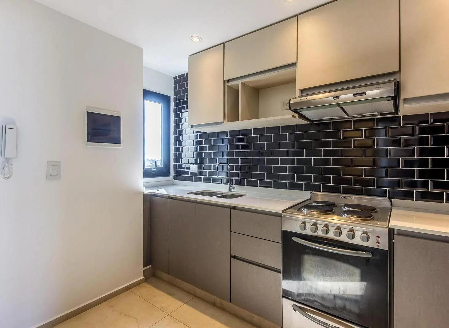 Departamento en venta en Monte Castro 3
