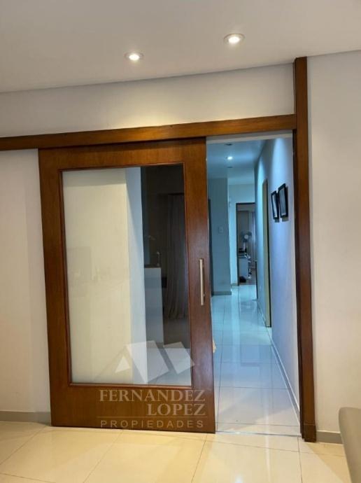 Excelente Piso en Planta Alta Al Frente 5