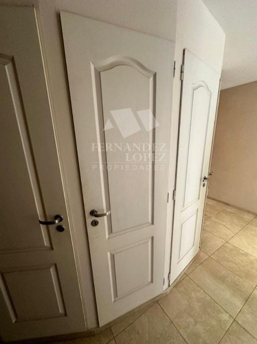 Excelente Departamento de 2 Ambientes en Primer Piso X Escalera con Cochera 5