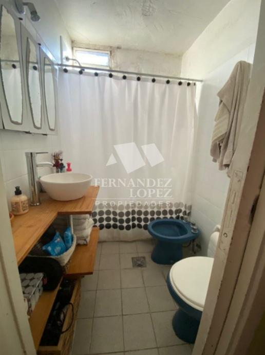 Foto de Oportunidad !!!! dpto 2 ambientes, 1º piso por escalera., imagen 5