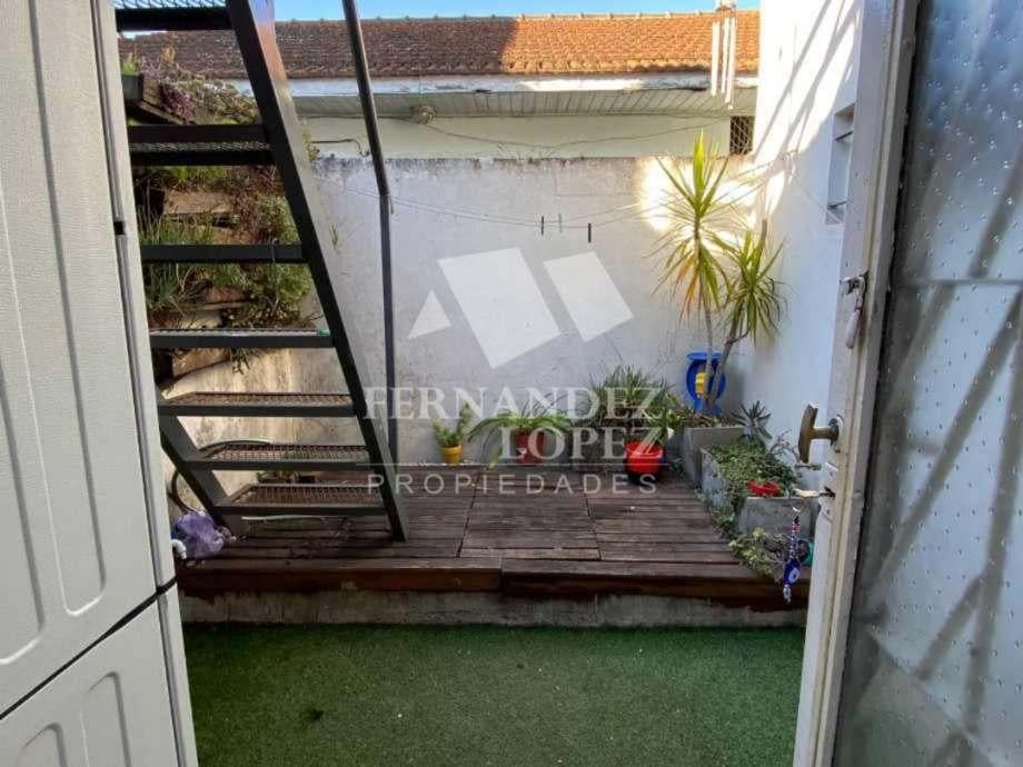 Foto de Oportunidad !!!! dpto 2 ambientes, 1º piso por escalera., imagen 3