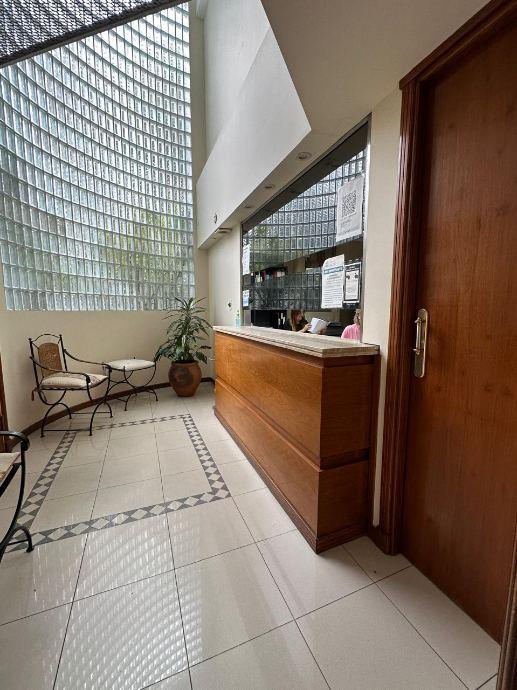 Importante Inmueble Uso Comercial Y/profesional 2