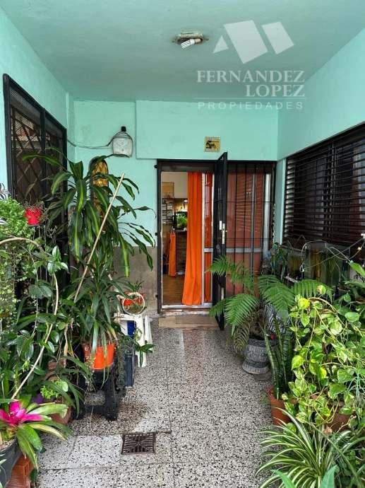 Casa de 5 Ambientes en Excelente Ubicacion 3