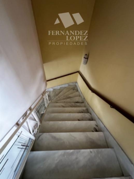 Excelente Chalet Desarrollado en Dos Plantas Sobre Lote de 557 m² Aprox. 1