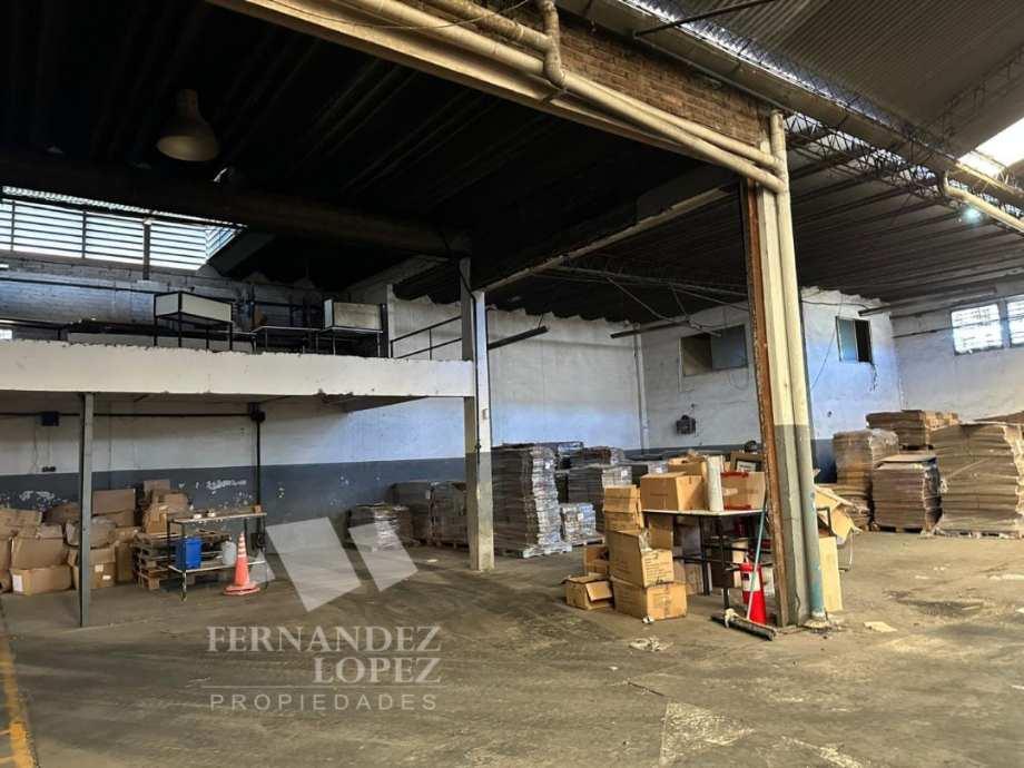 Galpon de 565 m² Cubiertos Aprox. 4