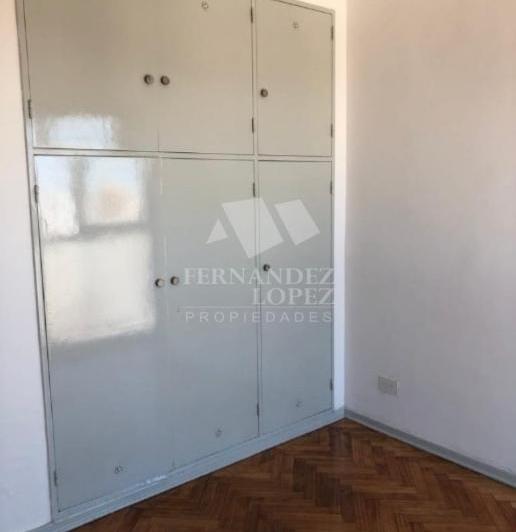 Excelente departamento de dos ambientes 5