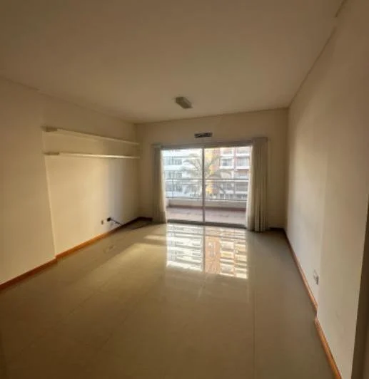 Excelente departamento de dos ambientes en el edificio MACONDA XII 4