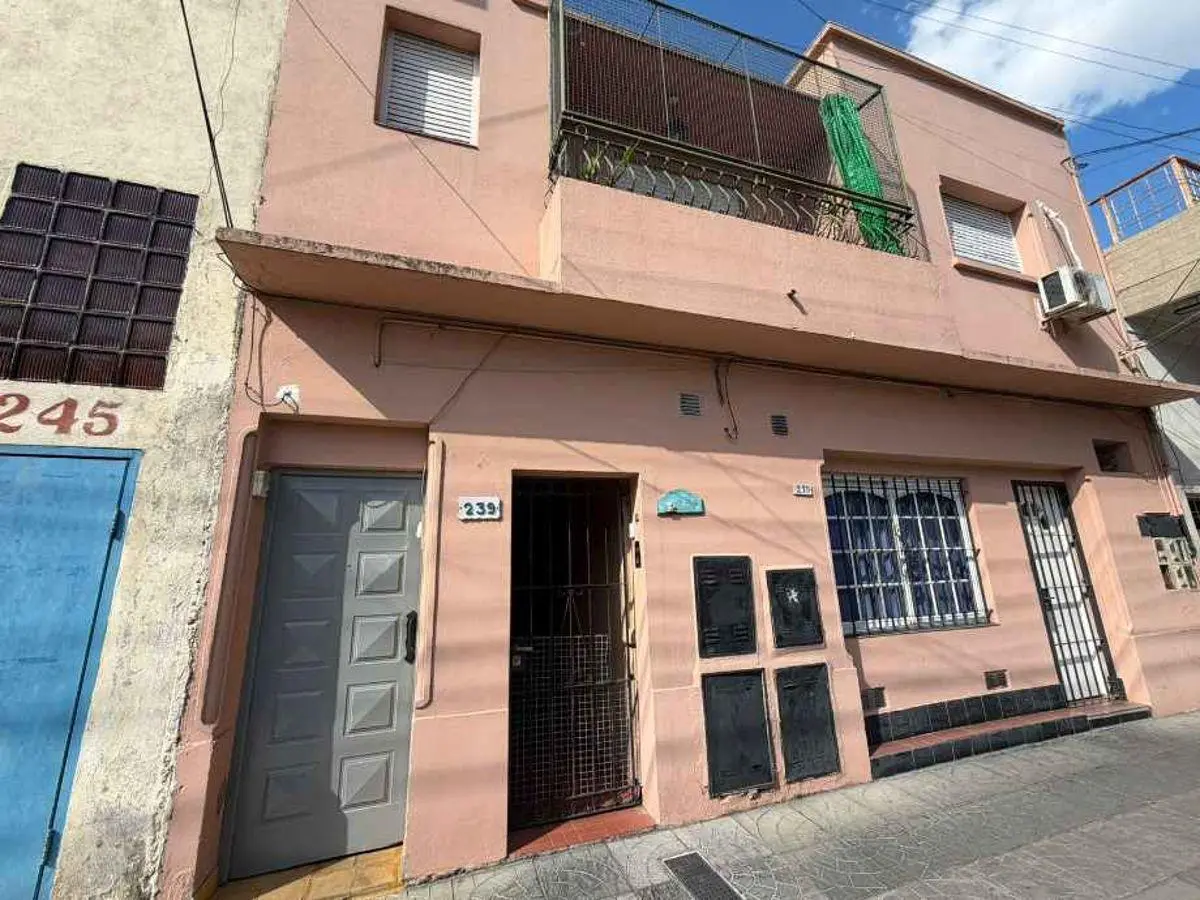 PH 4 Ambientes con Gran Terraza Propia y Entrada Independiente 2