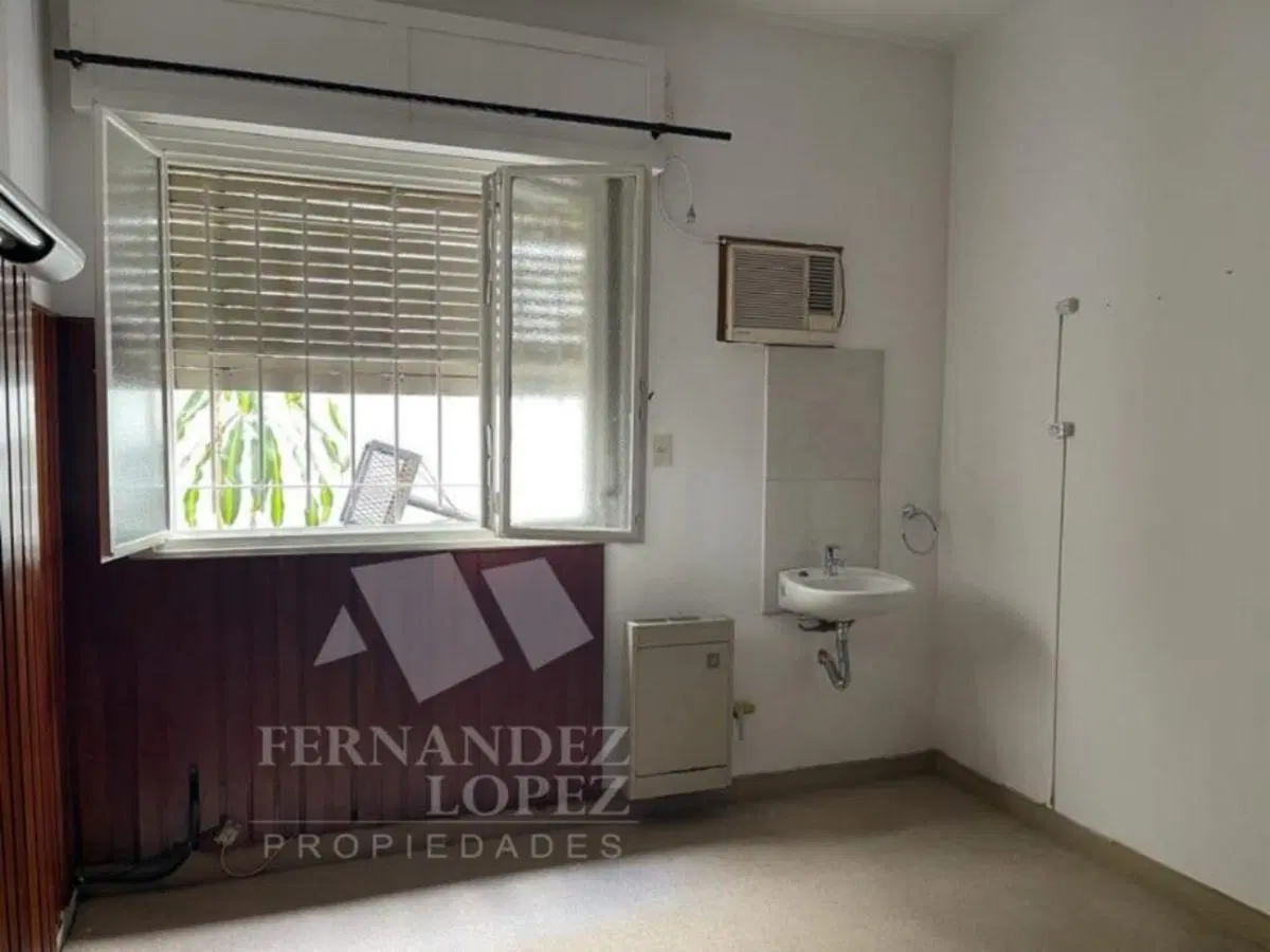 "Exclusivo uso profesional o comercial" 8