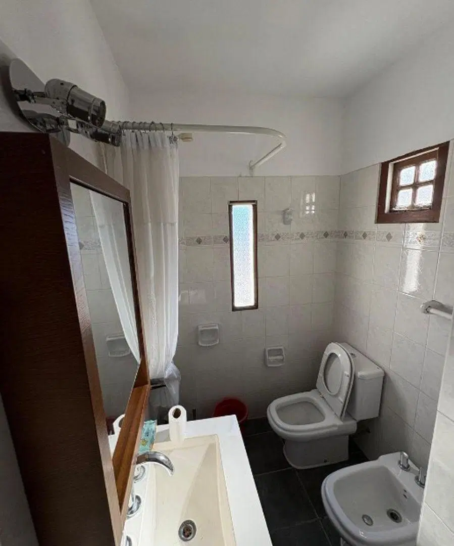 Excelente chalet de categoría desarrollado sobre lote de 10 x 53 mts (530 m²) 4