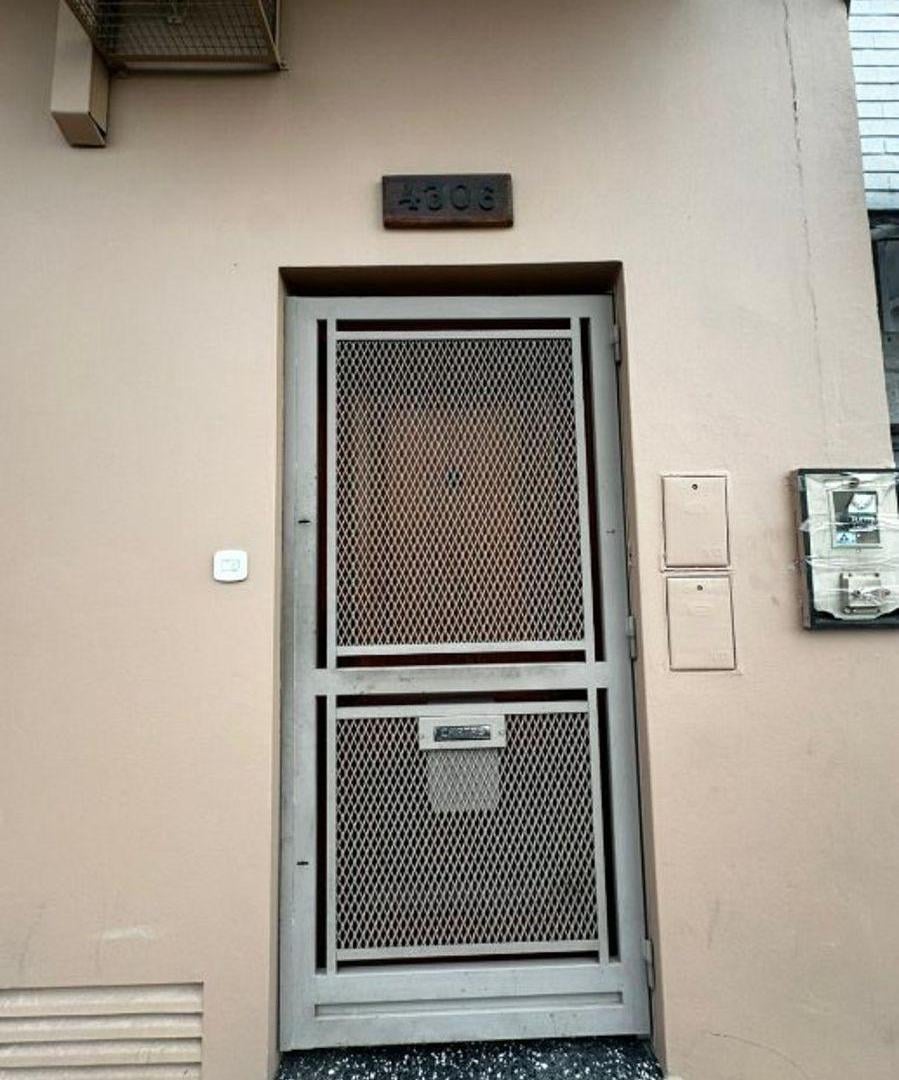 Foto de VENTA EN BLOCK - ESQUINA COMERCIAL CON PISO DE 4 AMBIENTES, imagen 1
