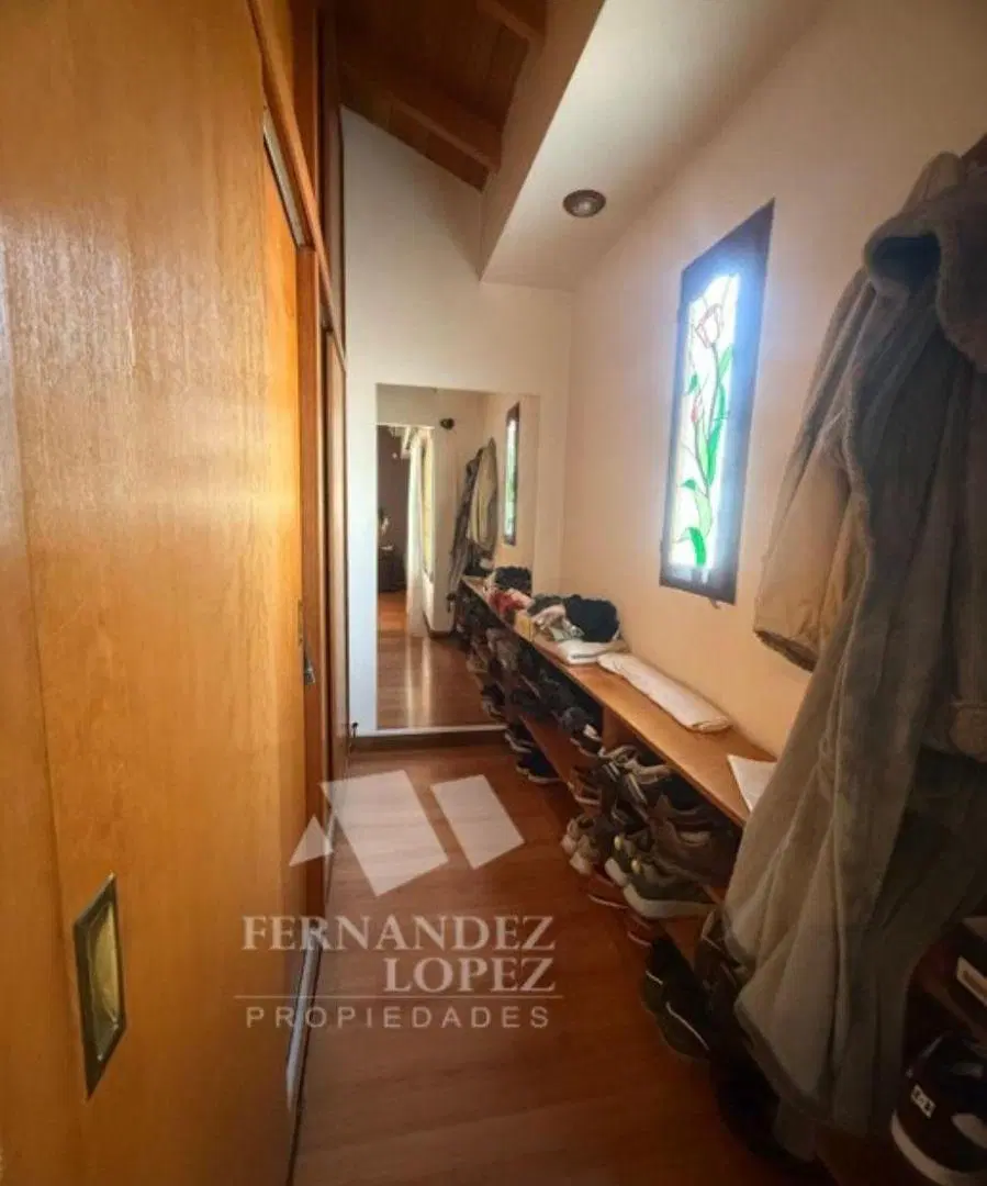 Casa PH en excelente estado, con ambientes amplios y luminosos 8
