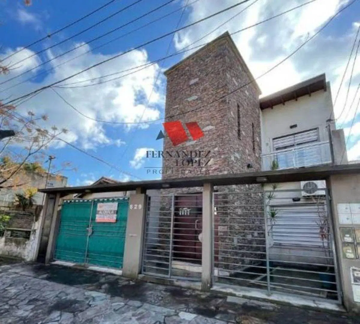 Impecable departamento 3 amb en planta baja con entrada vehicular y terreno libre- 5